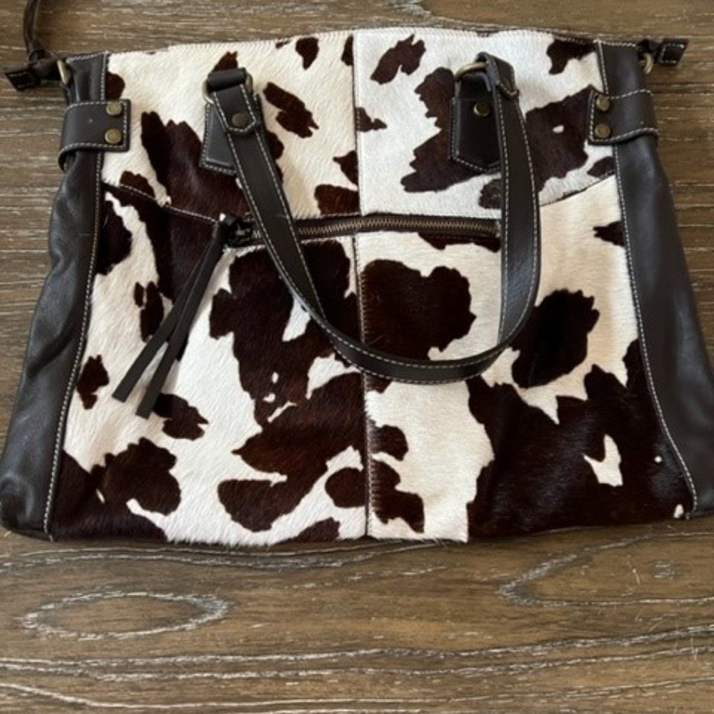 CAVALCANTI GENUINE LEATHER HANDBAG